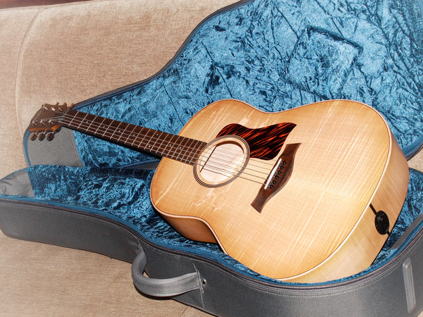 Taylor AD27E Flametop Special Edition - Maple Grand Pacific