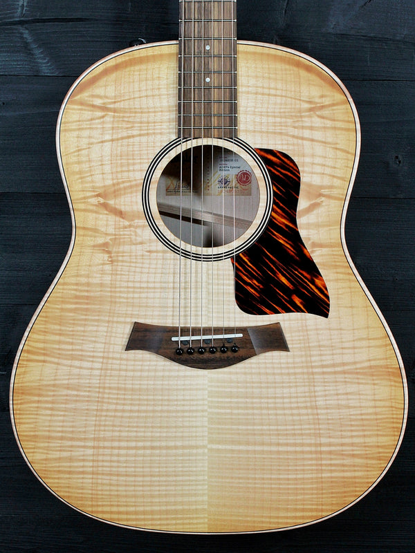 Taylor AD27E Flametop Special Edition - Maple Grand Pacific