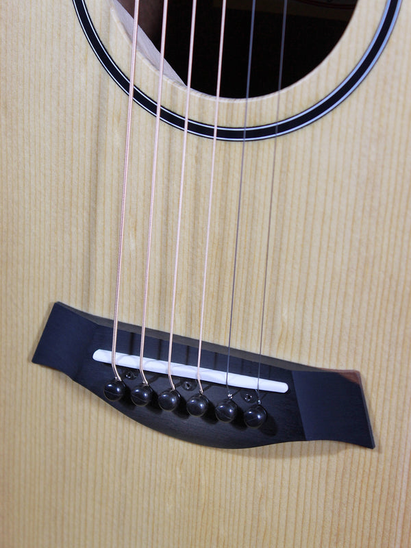 Taylor BT1e Baby Taylor Acoustic Electric Guitar | Compact Travel Guitar w/ ES-B Pickup
