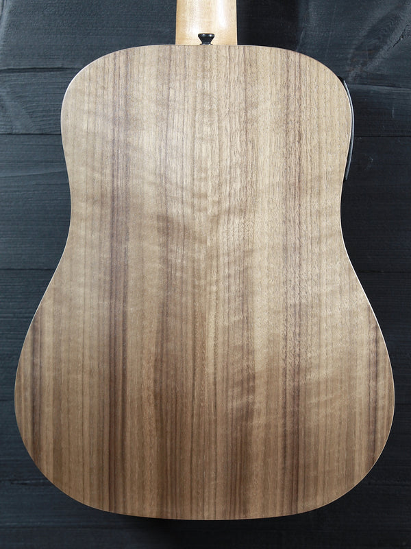 Baby Taylor BT1e layered walnut back and sides