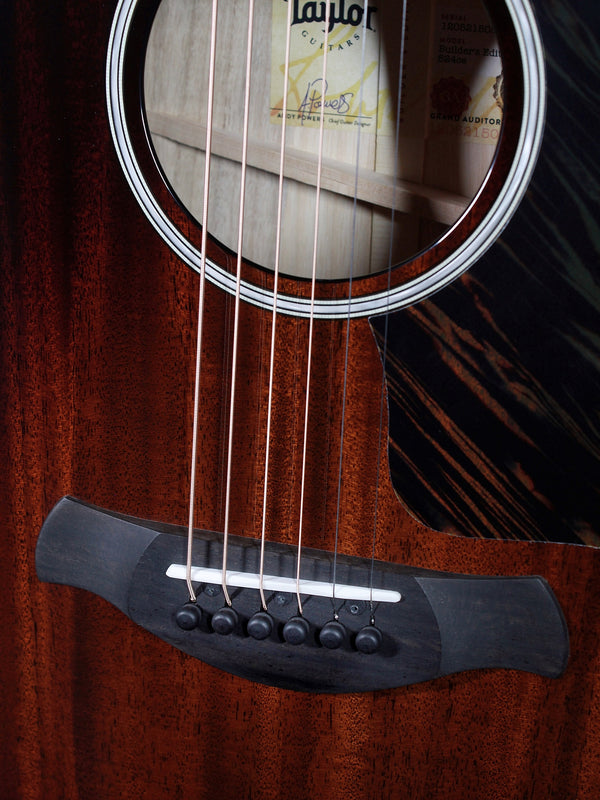 Taylor Guitars Builder’s Edition 524ce Urban Ash / Mahogany Acoustic-Electric Guitar