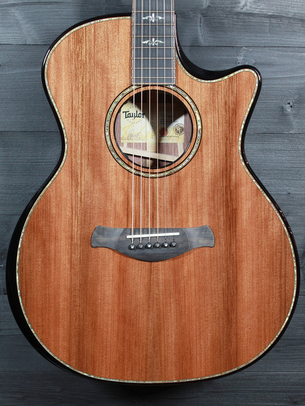 Taylor Builder’s Edition 914ce Next Generation acoustic electric guitar with sinker redwood top and Honduran rosewood back and sides front view