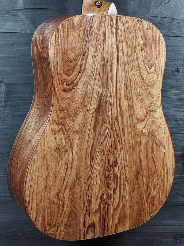 Taylor NAMM “Catch” Custom C10e Dreadnought – Honduran Rosewood & Adirondack Spruce – #13 B6013
