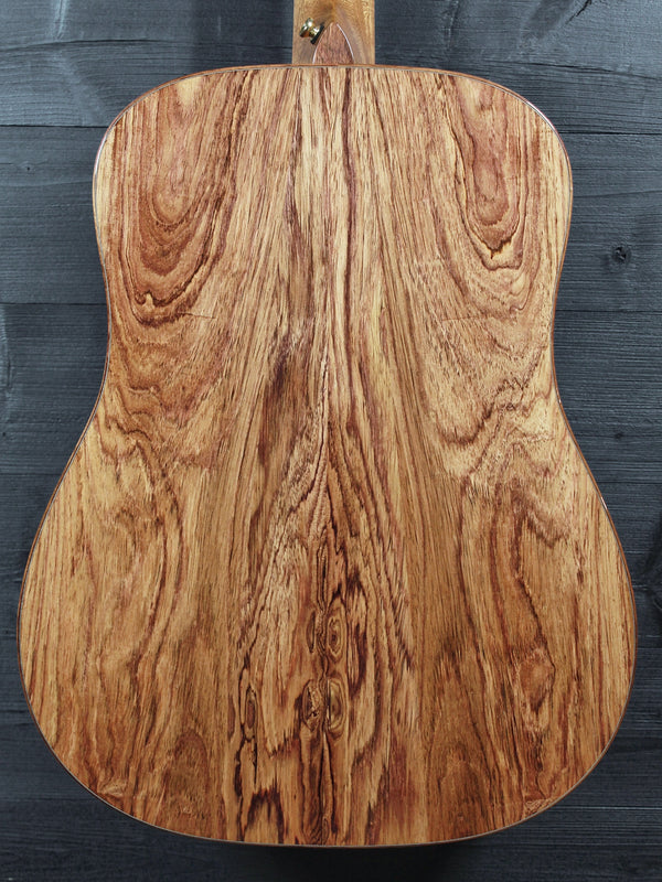 Taylor NAMM “Catch” Custom C10e Dreadnought – Honduran Rosewood & Adirondack Spruce – #13 B6013