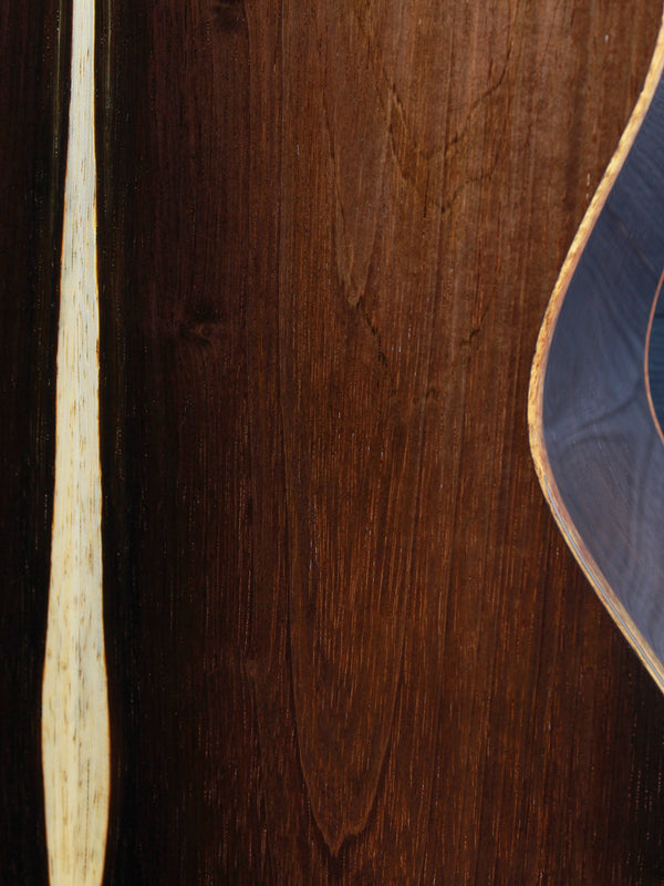 Taylor Custom Grand Auditorium – AAA Brazilian Rosewood & Sinker Cypress