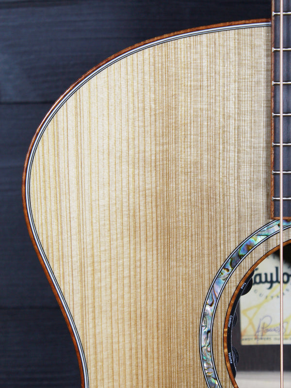 Taylor Custom Grand Auditorium – AAA Brazilian Rosewood & Sinker Cypress