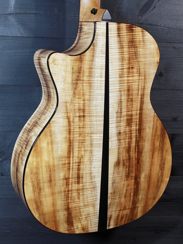 Taylor Custom Grand Auditorium – Premium Hawaiian Koa / Adirondack Performance X-Bracing / Tobias Music Exclusive