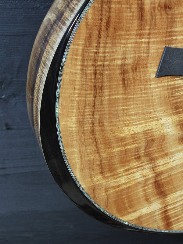 Taylor Custom Grand Auditorium – Premium Hawaiian Koa / Adirondack Performance X-Bracing / Tobias Music Exclusive
