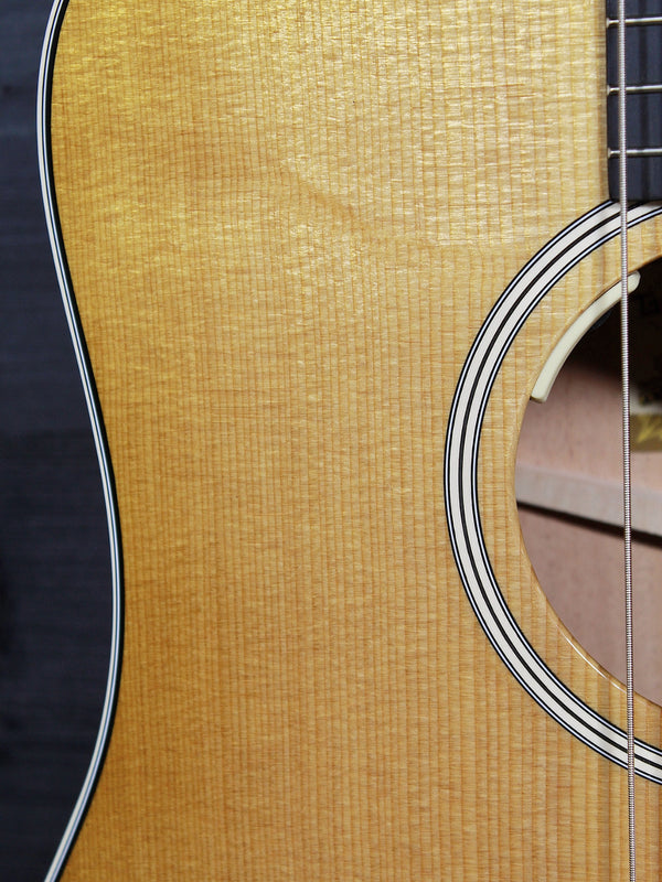 Taylor Gold Label 510e Trey Hensley Signature Model — Antique Blond Acoustic-Electric Guitar