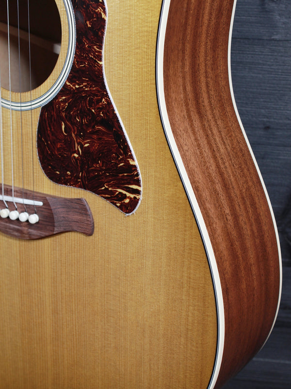 Taylor Gold Label 510e Trey Hensley Signature Model — Antique Blond Acoustic-Electric Guitar