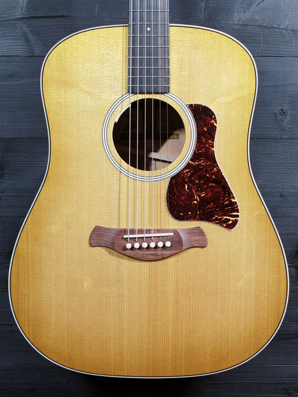 Taylor Gold Label 510e Trey Hensley Signature Model — Antique Blond Acoustic-Electric Guitar