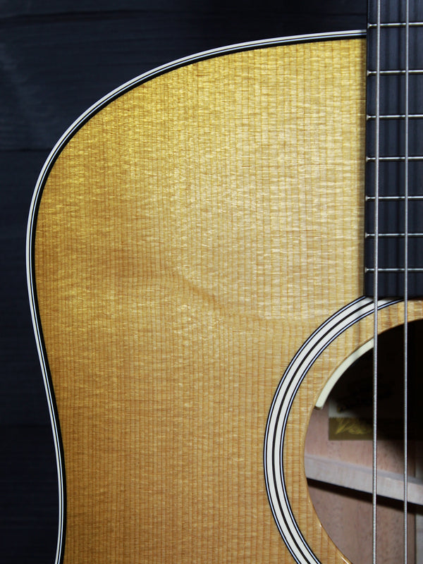 Taylor Gold Label 510e Trey Hensley Signature Model — Antique Blond Acoustic-Electric Guitar