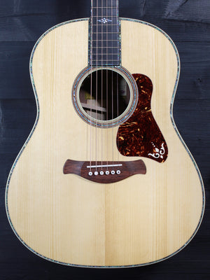 Taylor Gold Label 917e LTD Brazilian Rosewood Grand Pacific acoustic guitar in natural gloss finish Adirondack top