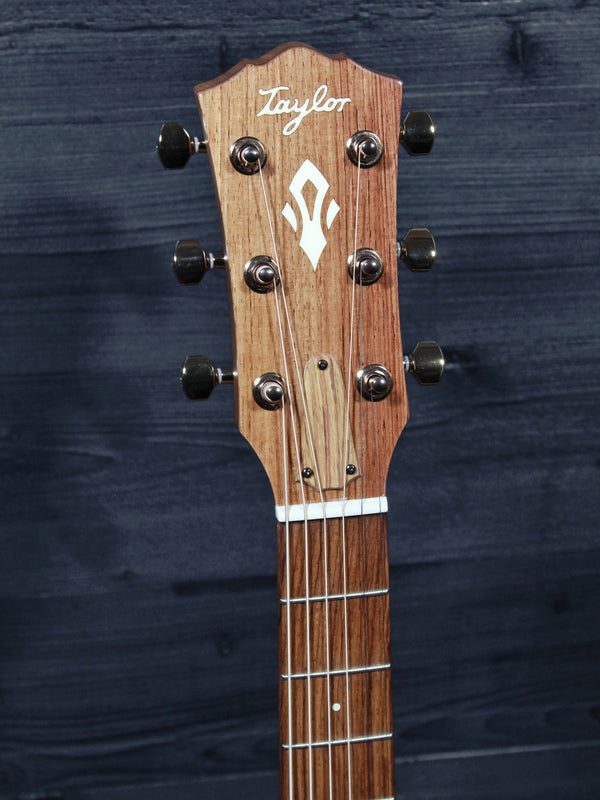Taylor Ben Harper 512e headstock and tuning machines