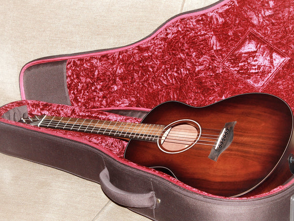 Taylor GS Mini-e Koa Plus - ES2 Electronics Demo Model