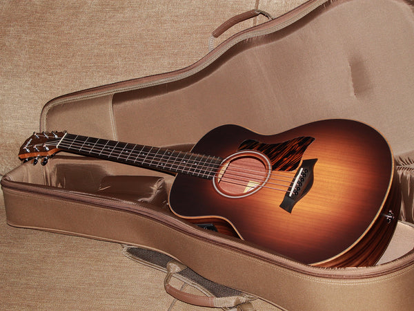 Taylor GS Mini-e SB acoustic-electric guitar with Sunburst finish Deluxe soft Shell case
