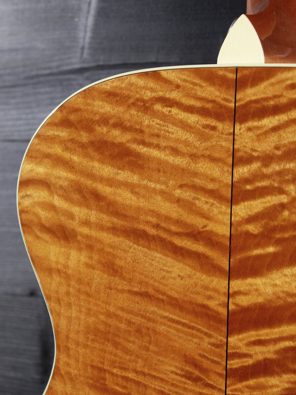 Pre-Owned Taylor GC6-E Maple Grand Concert Acoustic-Electric Guitar