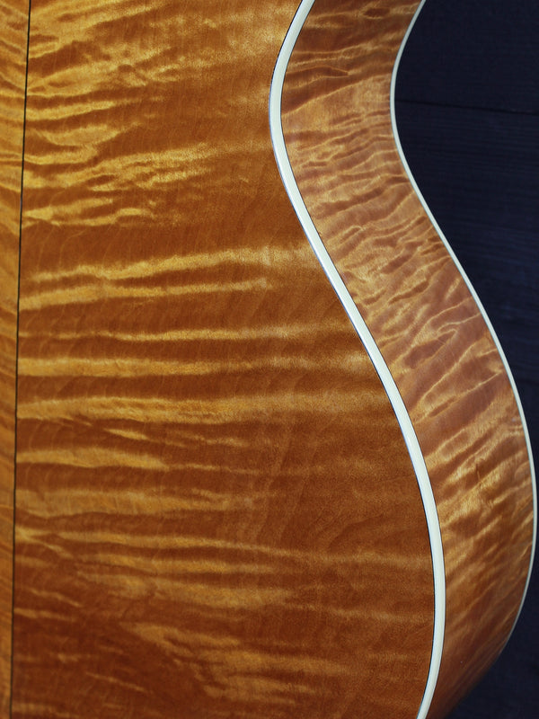 Pre-Owned Taylor GC6-E Maple Grand Concert Acoustic-Electric Guitar
