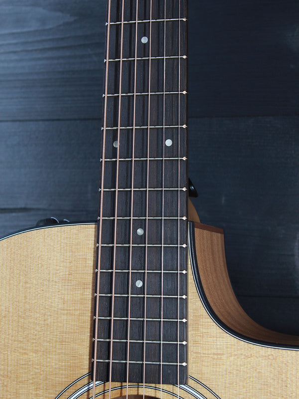 Taylor 112ce Sapele / Spruce Grand Concert Acoustic-Electric Guitar