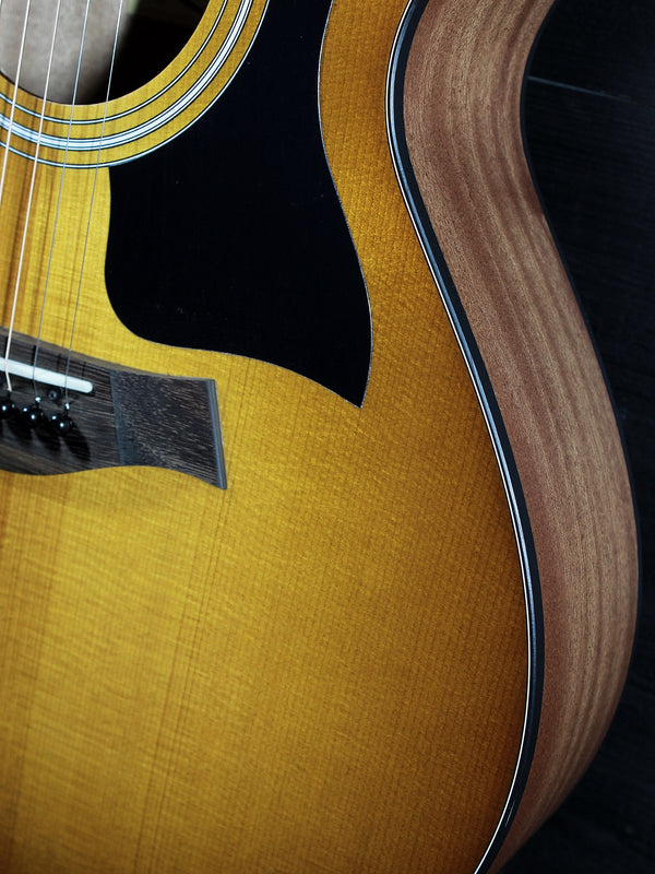 Taylor 112ce Honeyburst Special Edition Sapele / Spruce Acoustic-Electric Guitar