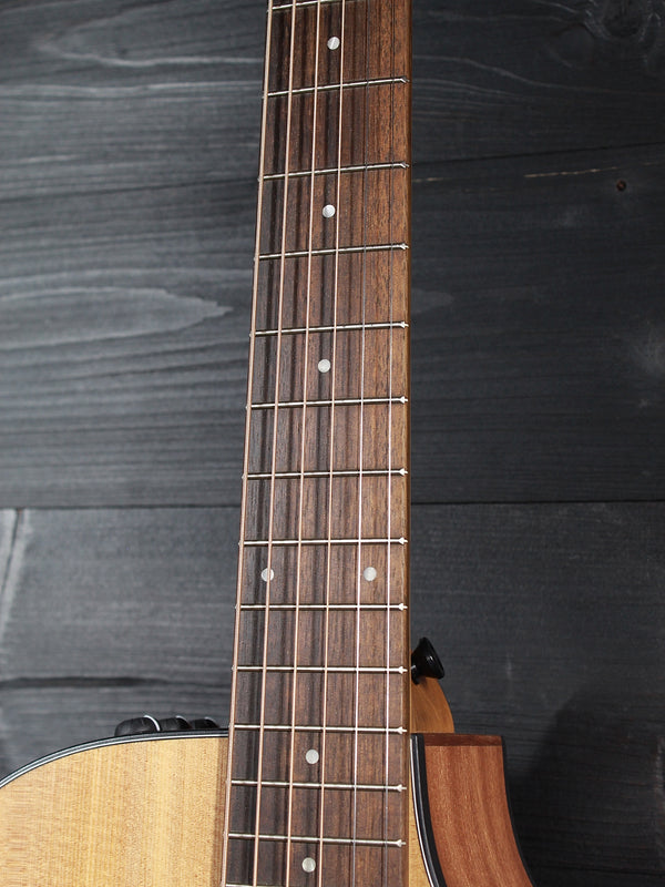 Taylor 112ce Sapele / Spruce Holiday Sale Acoustic-Electric Guitar