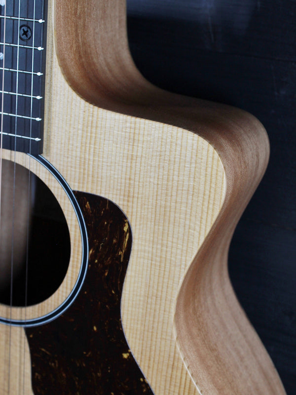 Taylor Guitars 14ce Solid Top Grand Auditorium w/ Fishman Electronics