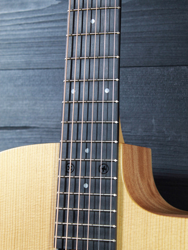 Taylor Guitars 14ce Solid Top Grand Auditorium w/ Fishman Electronics