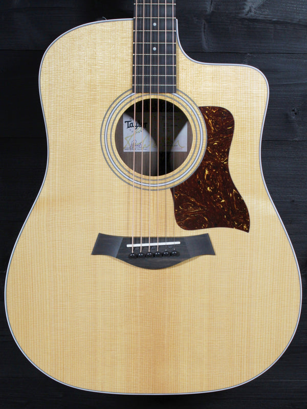 Taylor 210ce Walnut / Spruce Dreadnought Guitar - ES2 Electronics