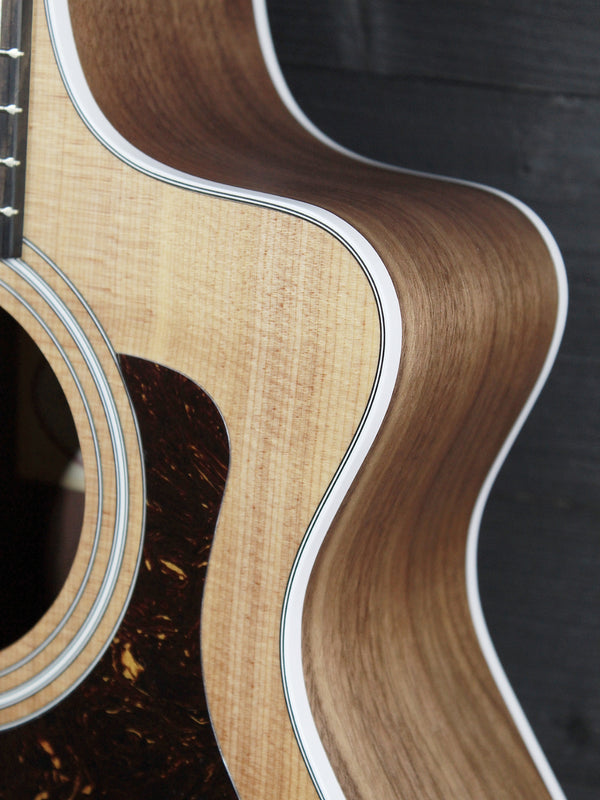 Taylor 212ce Walnut Grand Concert Acoustic-Electric Guitar - Natural Demo Model