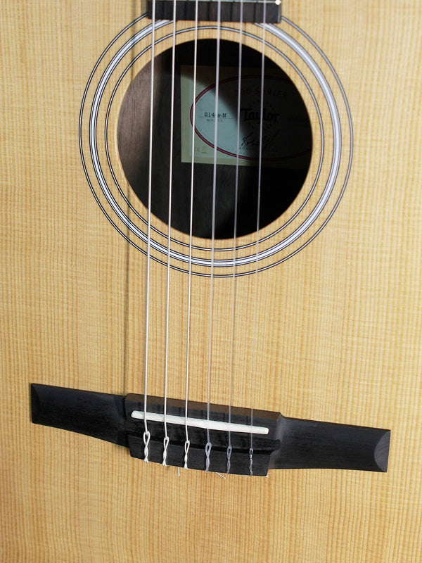 Taylor 214ce-N - Nylon String Walnut Grand Auditorium Acoustic / Electric Guitar