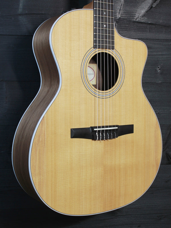Taylor 214ce-N - Nylon String Walnut Grand Auditorium Acoustic / Electric Guitar