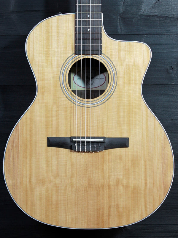Taylor 214ce-N - Nylon String Walnut Grand Auditorium Acoustic / Electric Guitar