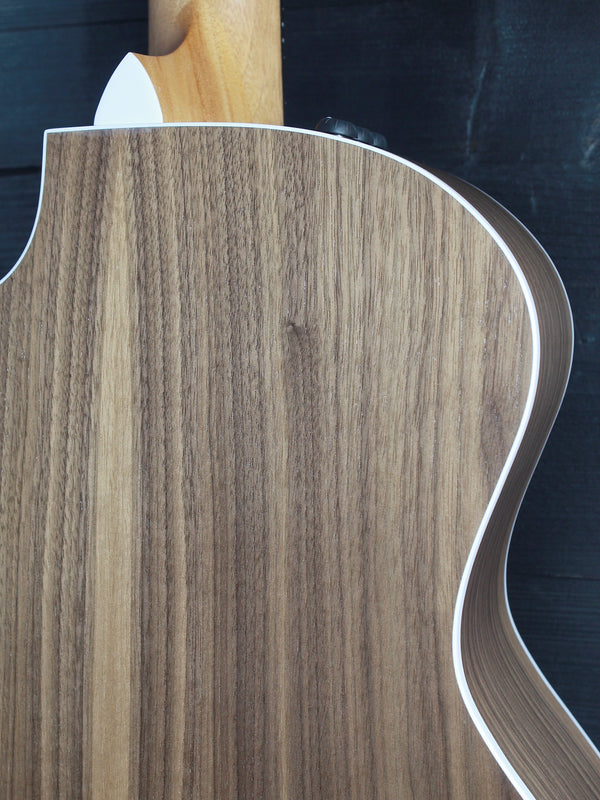 Taylor 214ce-N - Nylon String Walnut Grand Auditorium Acoustic / Electric Guitar
