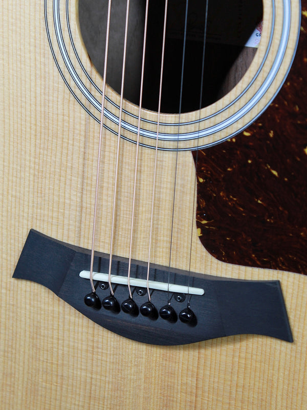 Taylor 214ce Walnut Grand Auditorium ES2 Electronics Acoustic-Electric Guitar