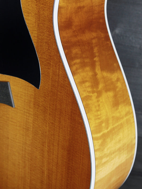 Taylor 217e Plus Special Edition Honeyburst Maple / Torrified Spruce Grand Pacific