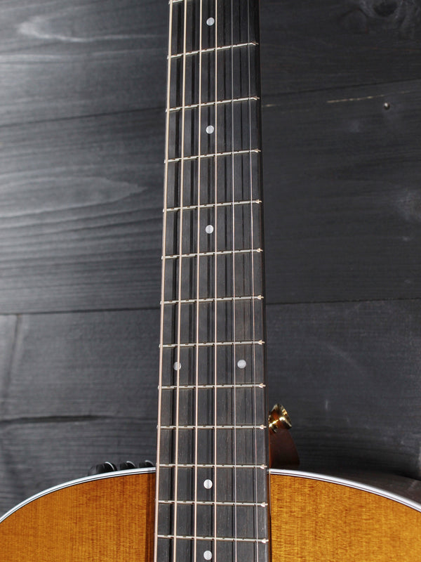 Taylor 217e Plus Special Edition Honeyburst Maple / Torrified Spruce Grand Pacific