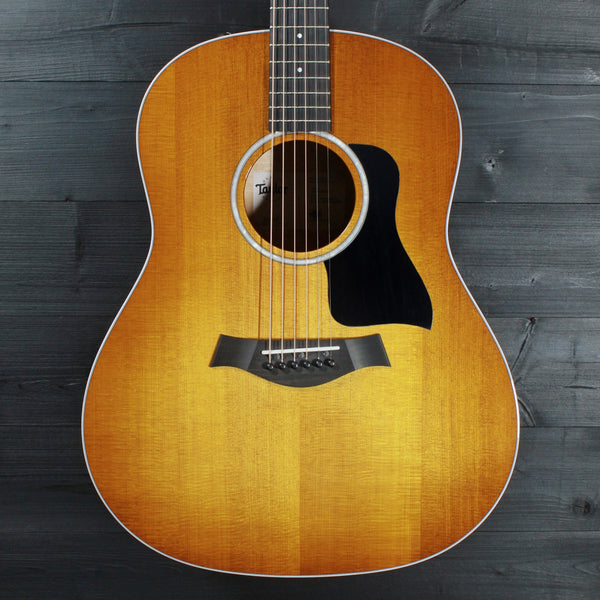 Taylor 217e Plus Special Edition Honeyburst Maple / Torrified Spruce Grand Pacific