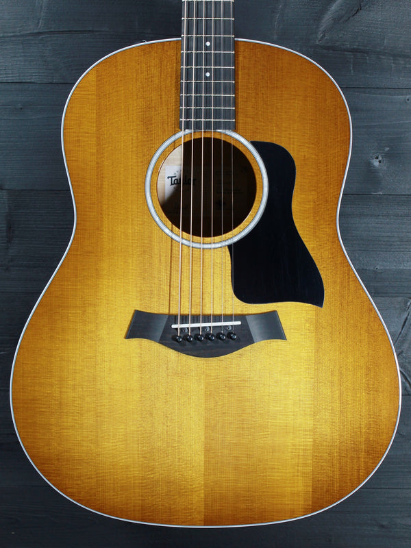 Taylor 217e Plus Special Edition Honeyburst Maple / Torrified Spruce Grand Pacific