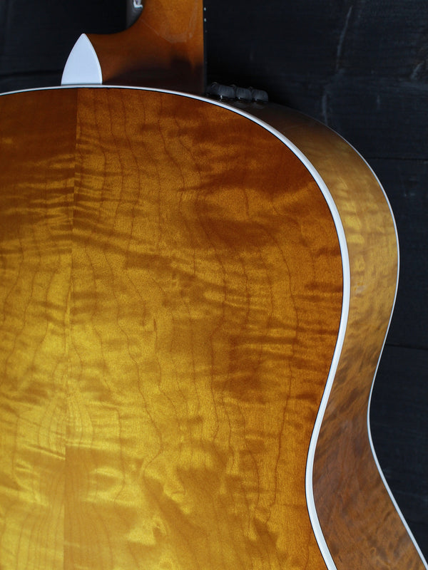 Taylor 217e Plus Special Edition Honeyburst Maple / Torrified Spruce Grand Pacific