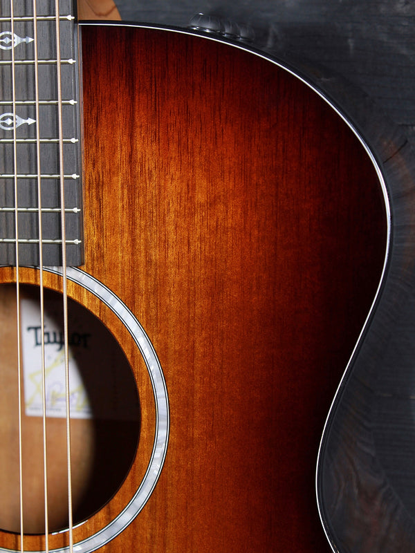 Taylor 224ce K-DLX Left-Handed Koa Deluxe Grand Auditorium Acoustic-Electric Guitar