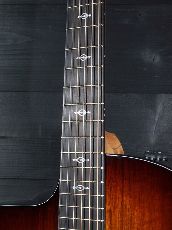 Taylor 224ce K-DLX Left-Handed Koa Deluxe Grand Auditorium Acoustic-Electric Guitar