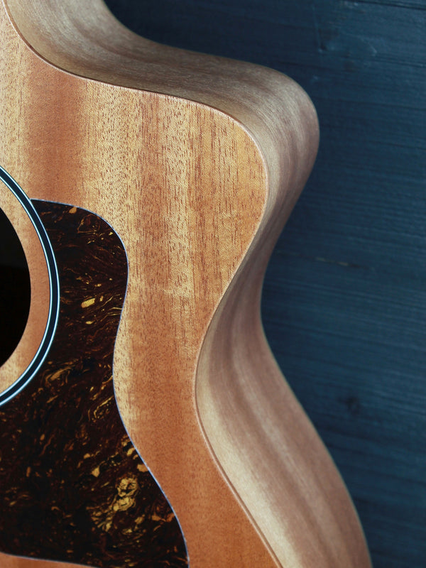 Taylor Guitars 24ce Solid Mahogany Top Grand Auditorium w/ Fishman Electronics