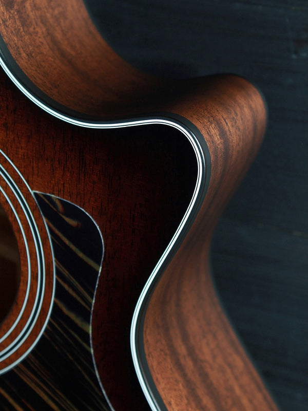 Taylor 322ce Mahogany V Brace - Grand Concert 14 Fret Acoustic-Electric Guitar