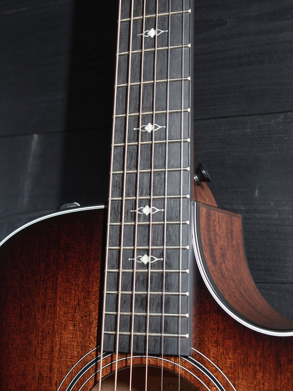 Taylor 322ce Mahogany V Brace - Grand Concert 14 Fret Acoustic-Electric Guitar