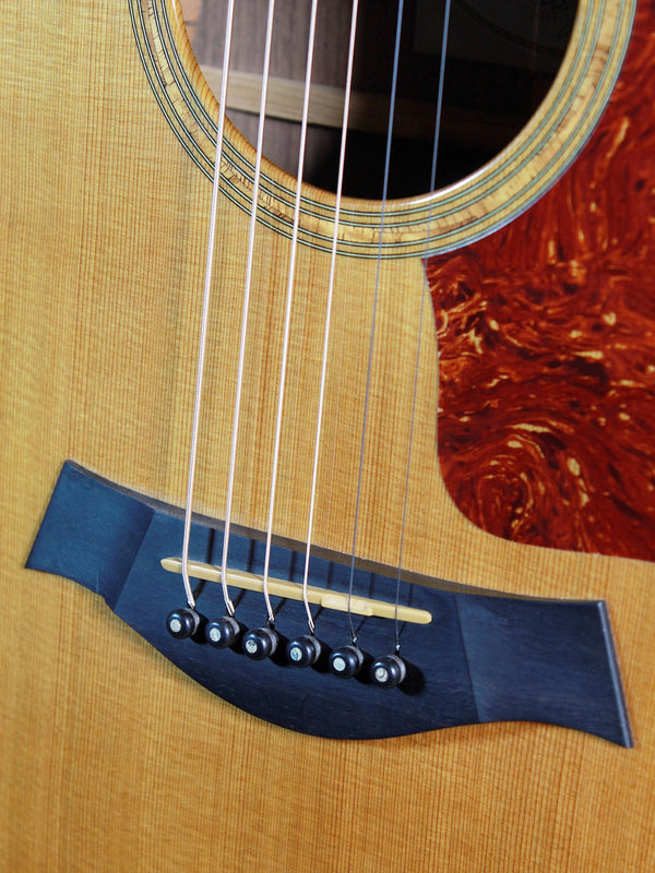 Pre-Owned Taylor 714ce Rosewood / Cedar c.2004 Acoustic-Electric Guitar