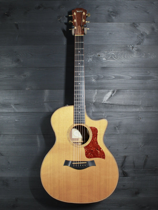 Pre-Owned Taylor 714ce Rosewood / Cedar c.2004 Acoustic-Electric Guitar
