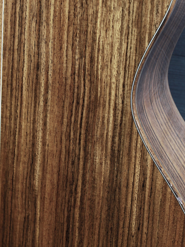 Pre-Owned Taylor 714ce Rosewood / Cedar c.2004 Acoustic-Electric Guitar