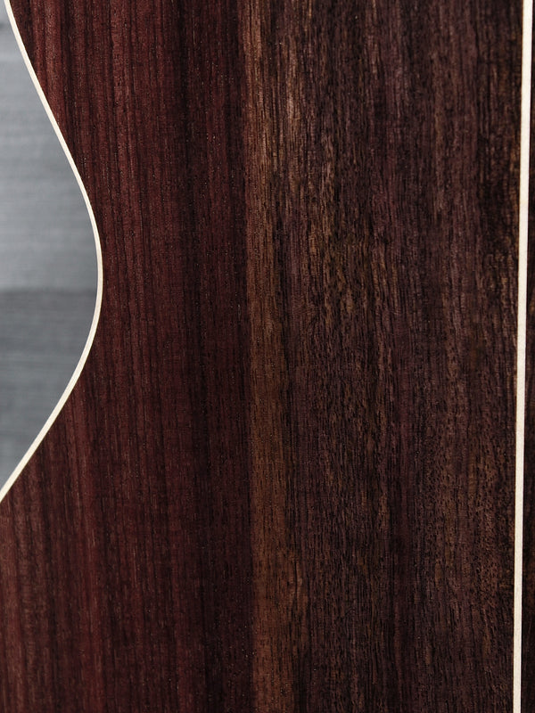 Taylor 812ce 12-Fret Rosewood / Spruce Grand Concert Acoustic-Electric