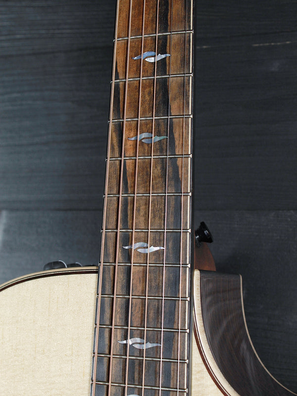 Taylor 812ce 12-Fret Rosewood / Spruce Grand Concert Acoustic-Electric