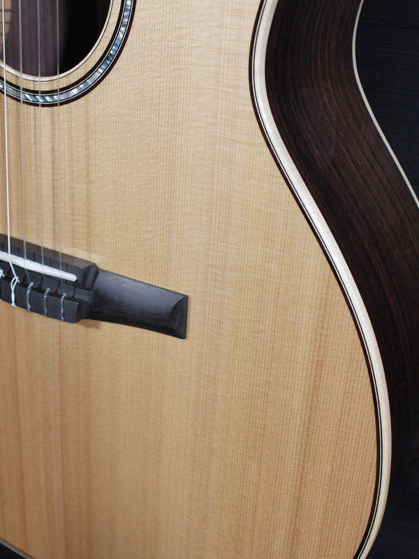 Taylor 814ce-N Nylon String Western Red Cedar Top Acoustic-Electric Guitar